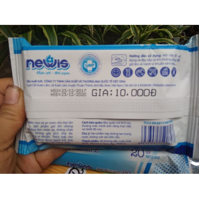 KHĂN ƯỚT NEWIS 20 TỜ
