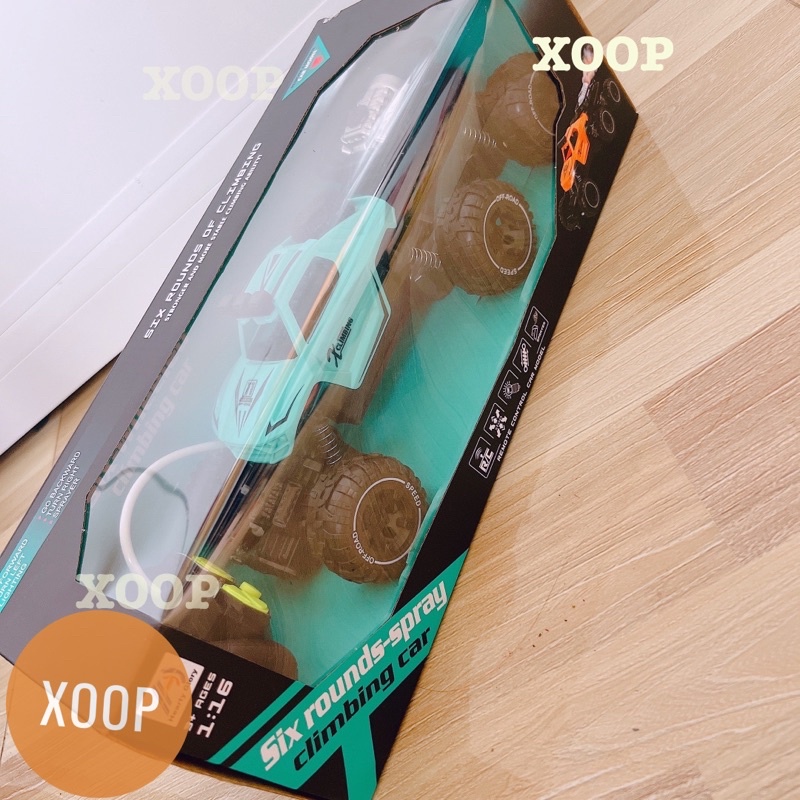 Đồ chơi ! Xe ô tô địa hình phun nước ,6 bánh khiển từ xa 4 chiều sạc pin cho bé