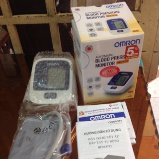 MÁY ĐO HUYẾT ÁP BẮP TAY TỰ ĐỘNG HIỆU OMRON HEM 8712