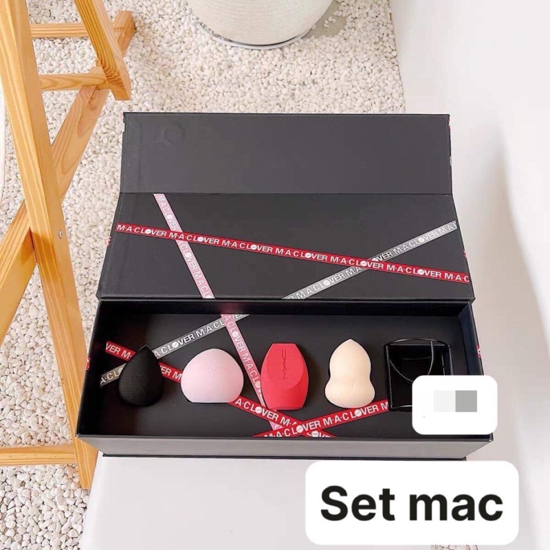 Set 4 mút tán kem nền Mac Lover