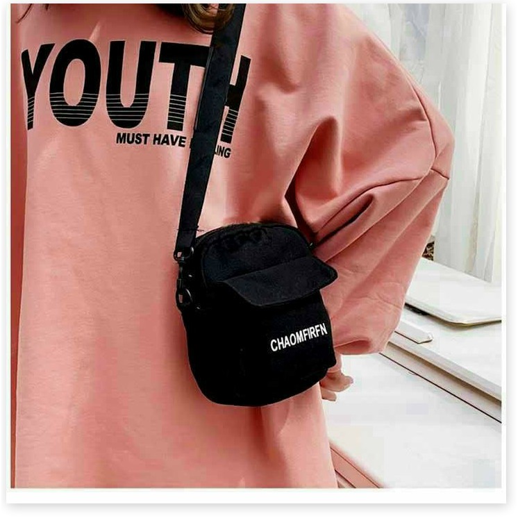 túi đeo chéo vải phối chữ CHAOMFIRTN CHẤT PU MỀM phong cách hiện đại sang trọng hót trend