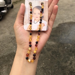 Vòng hổ phách cho bé