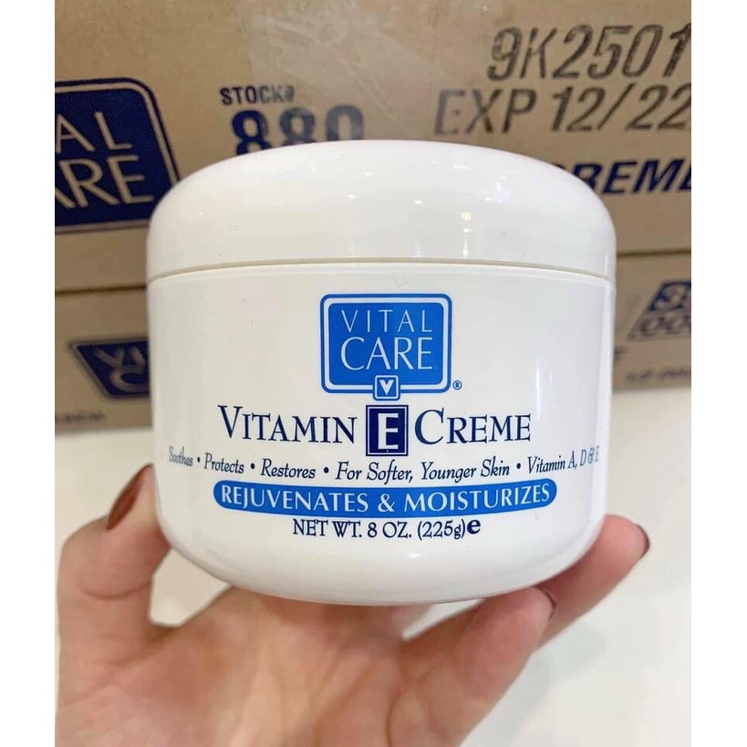 Kem Dưỡng Ẩm Toàn Thân Vital Care Vitamin E Creame 225g