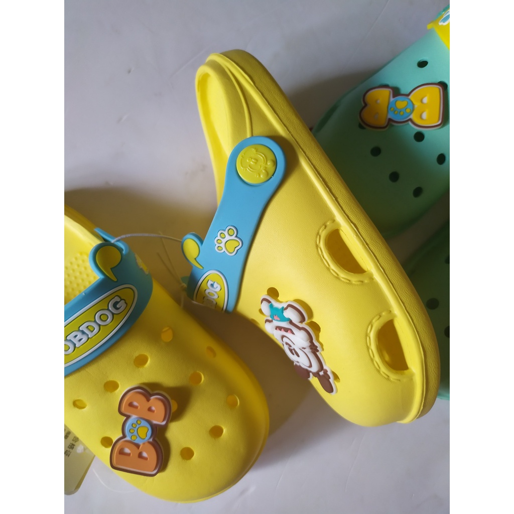 Dép sục Bobdog xanh, vàng chân bé 18cm