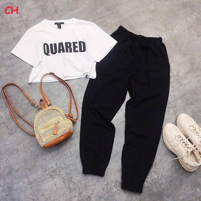 Sét áo QUARED + quần đen CH12