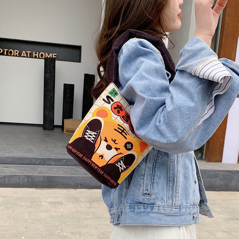 Túi Đeo Vai Vải Canvas Họa Tiết Hổ Hoạt Hình Dễ Thương Thiết Kế 4 Kiểu Lựa Chọn