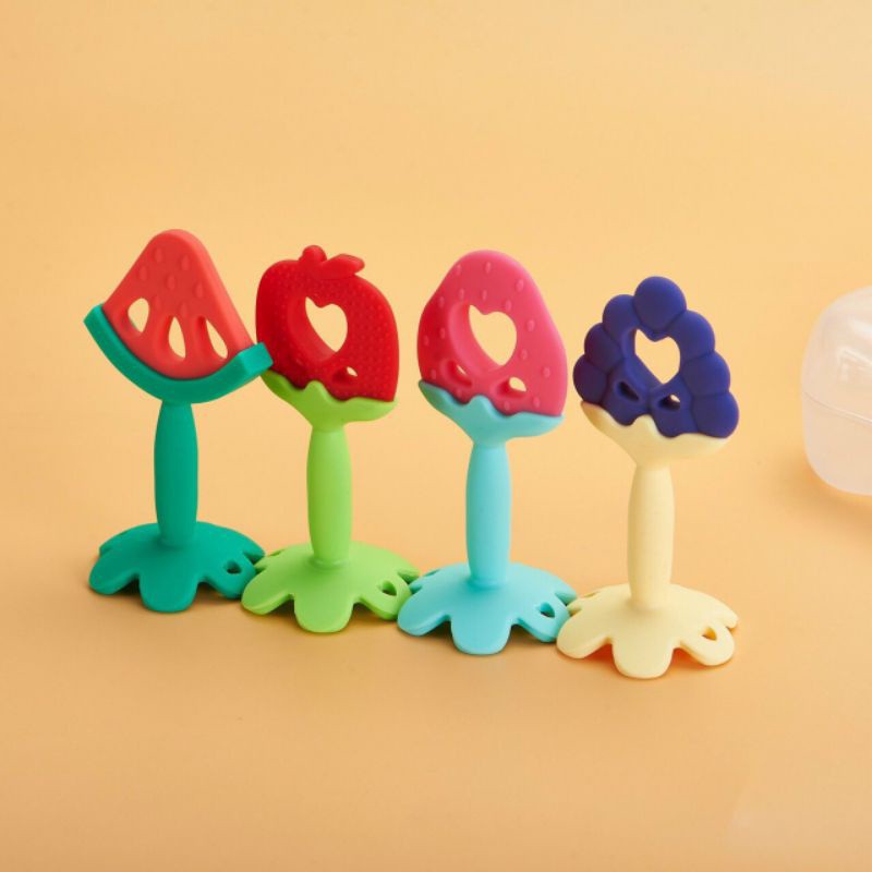 Gặm nướu cho bé hình hoa quả, gặm nướu con hươu,quả chuối silicon kèm hộp cực kì vệ sinh