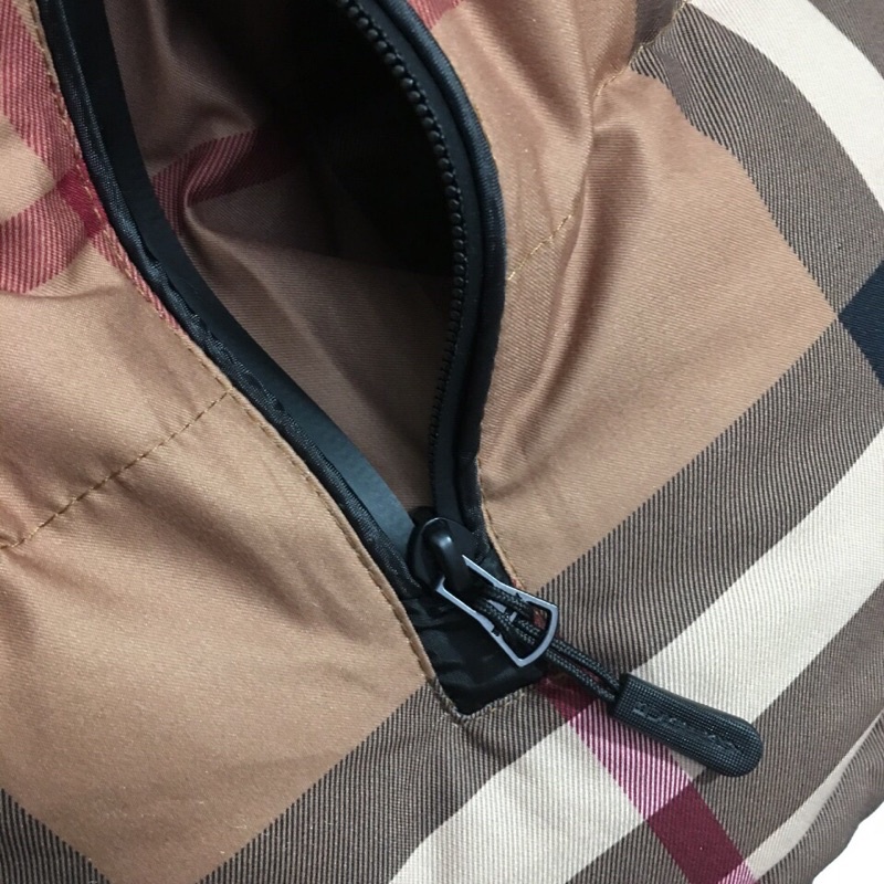 Áo khoác phao BURBERRY BBR thời trang cao cấp đông 2021