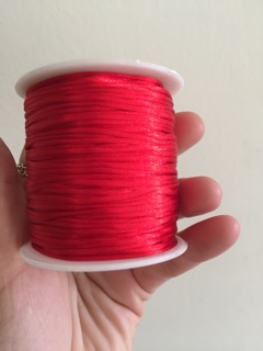 Cuộn chỉ dù chất bóng đỏ ( đen)