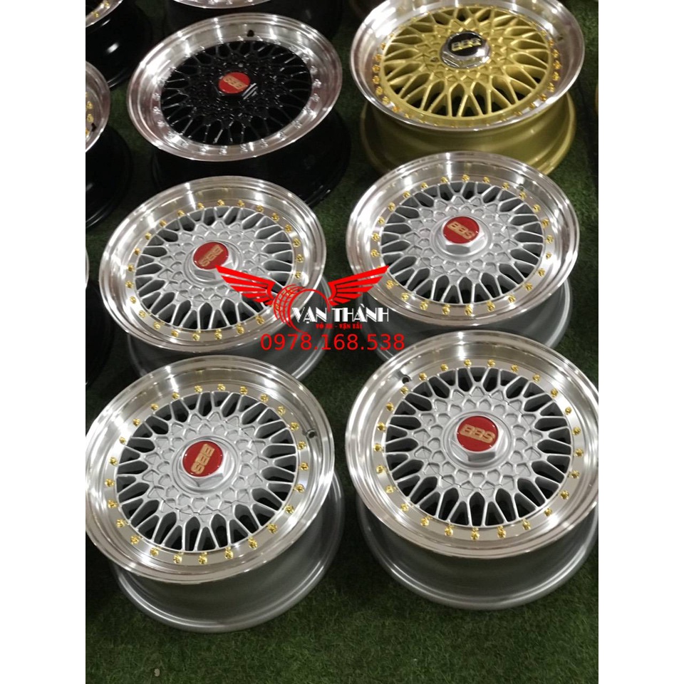 Vành BBS màu trắng đinh vàng đẹp cổ điển lăp được nhiều dòng xe