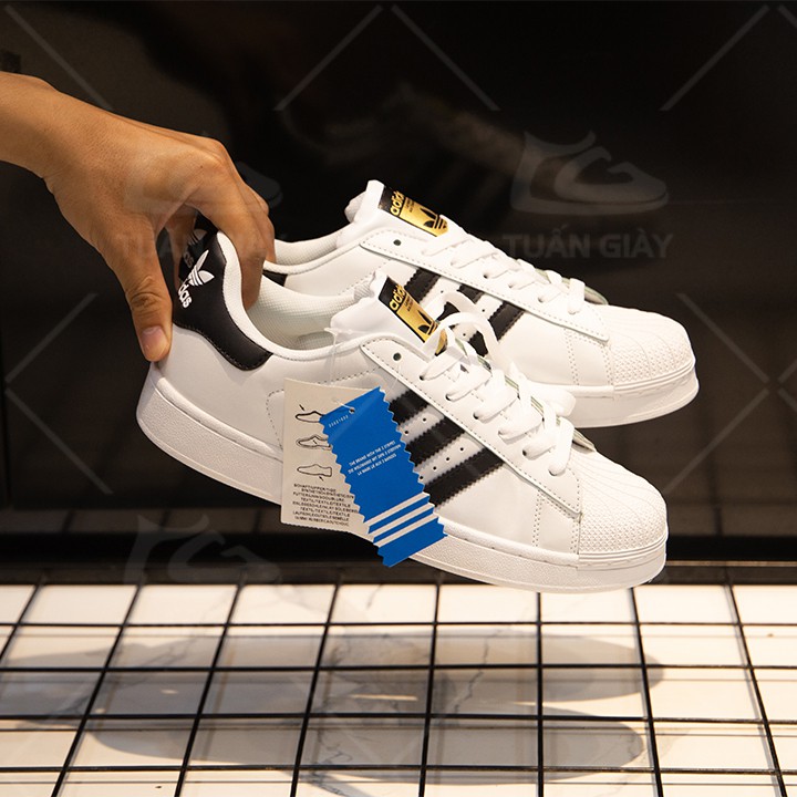 Giày Sneaker da miếng kiểu dáng classic lên chân cực đẹp fullbox mới về tại shop