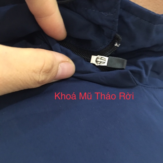 Áo Khoác Nam Aristino AJK022W8 Màu Xanh Tím Than Có Mũ Tháo Rời có S/M/L Regular