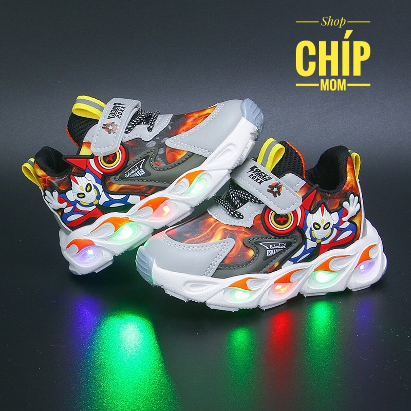 giày thể thao bé trai siêu nhân da bóng mềm có quai dán tùy chỉnh đèn led ngoài nhấp nháy  siêu nhẹ QCCC full hộp A58