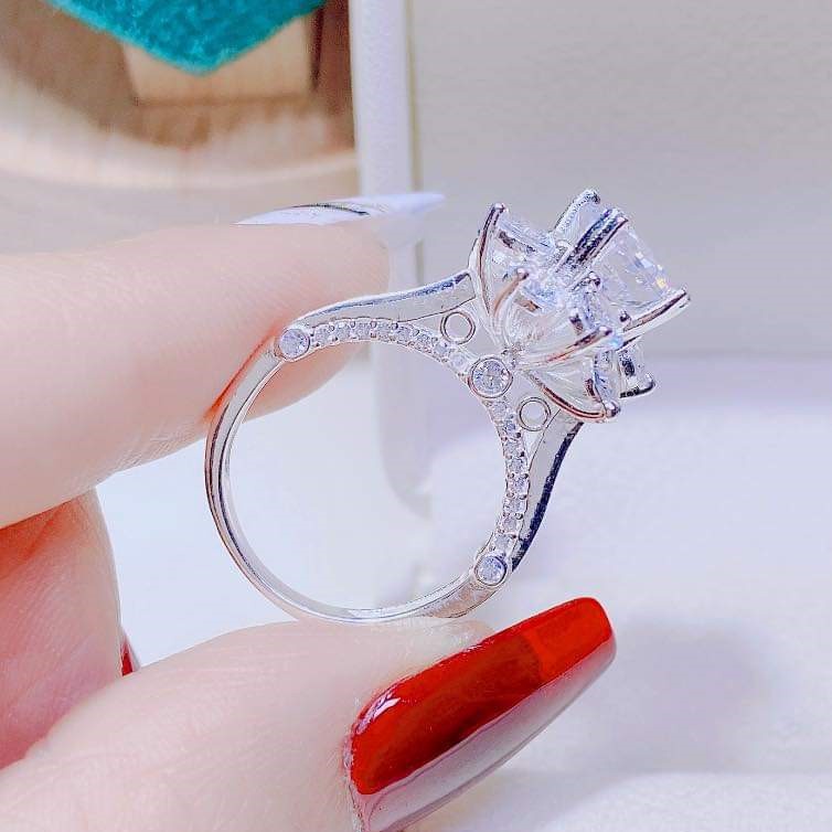 Nhẫn nữ bạc ta cao cấp mặt hoa đá thời trang - Trang sức bạc Evasilver