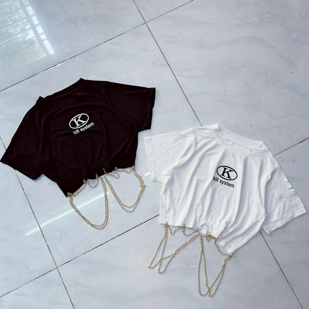 Áo croptop tay ngắn phối in chữ khoen xích eo