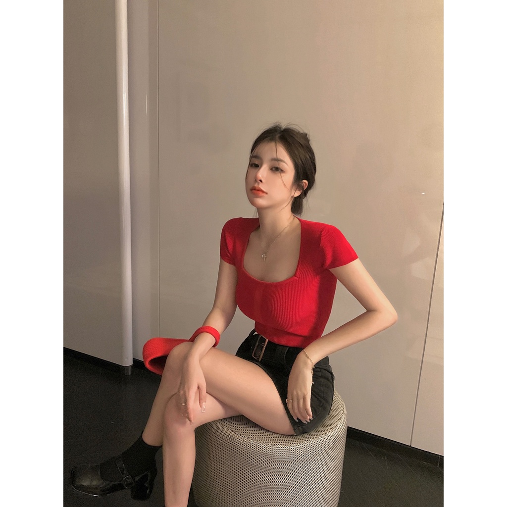622180#Áo Thun Ngắn Tay Cổ Vuông Dáng Ôm Màu Đen Thời Trang Mùa Hè Dành Cho Nữ
