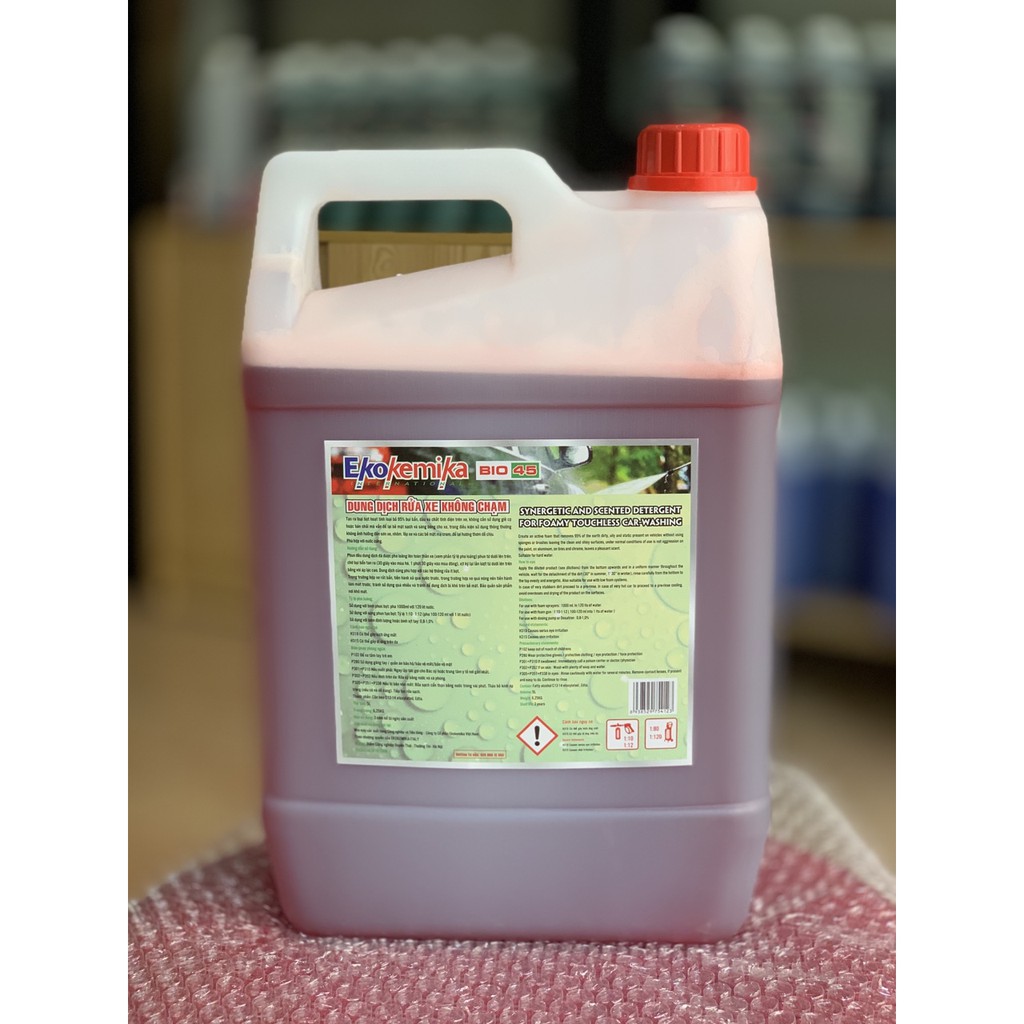 NƯỚC RỬA Ô TÔ - XE MÁY KHÔNG CHẠM VÀ RỬA KHOANG ĐỘNG CƠ EKOKEMIKA ITALY BIO 45-5L
