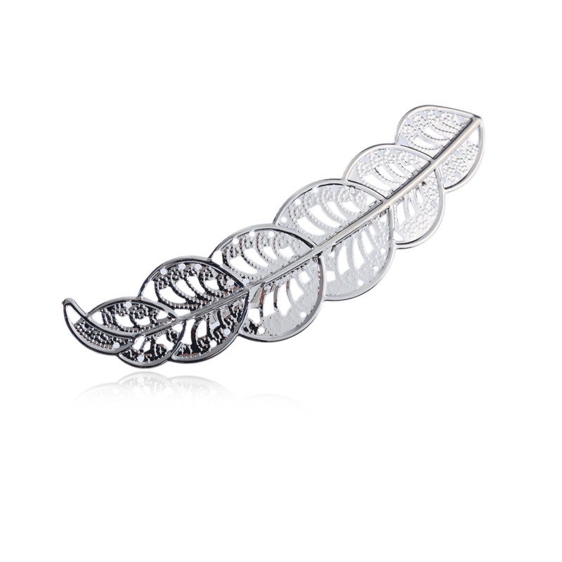 Chiếc lá Chưng mẫu trang trí nail