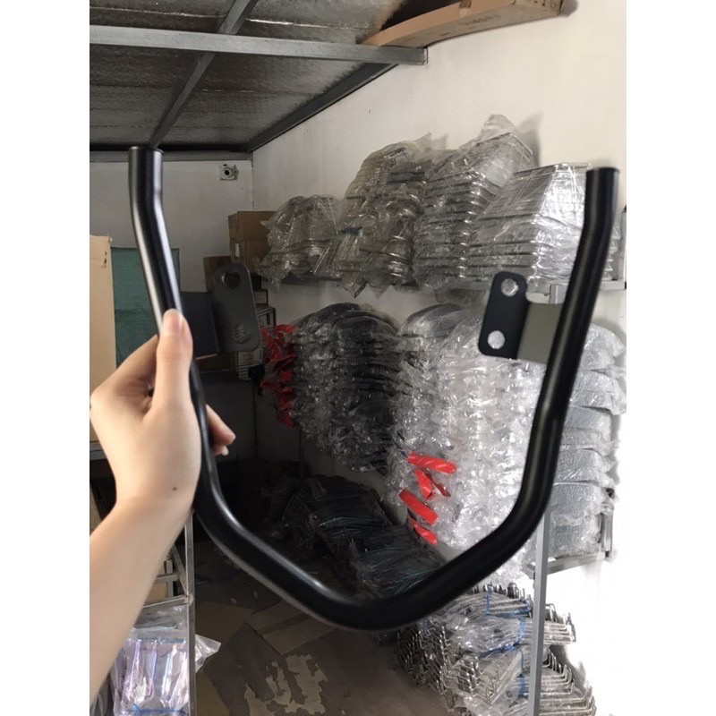 Tay xách độ (cảng sau) màu đen, dành cho wave110, wave100