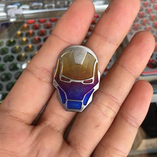Mặt iron man titan
