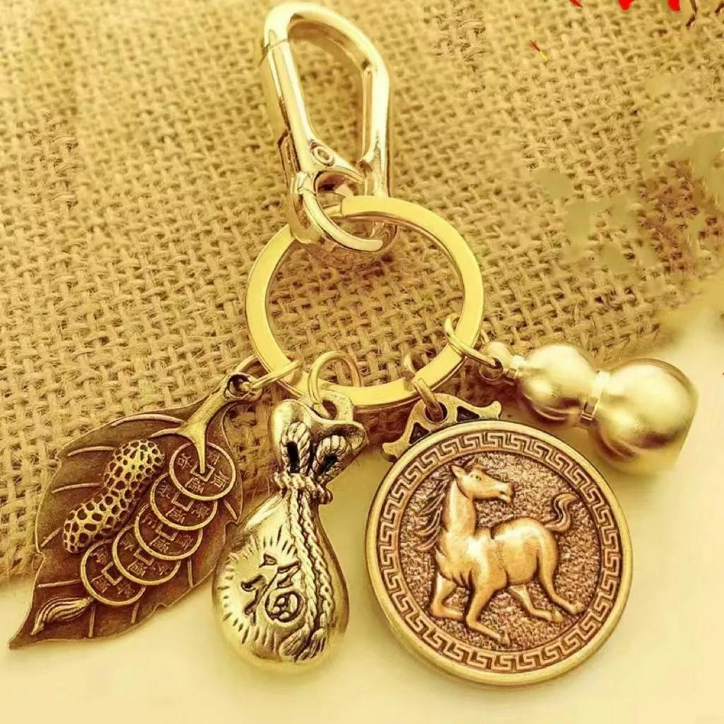Móc Khoá Phong Thuỷ 12 Con Giáp Cho Túi Xách Ba lô Xe Máy Mang Lại Tài Lộc Phú Quý Cho Người Dùng