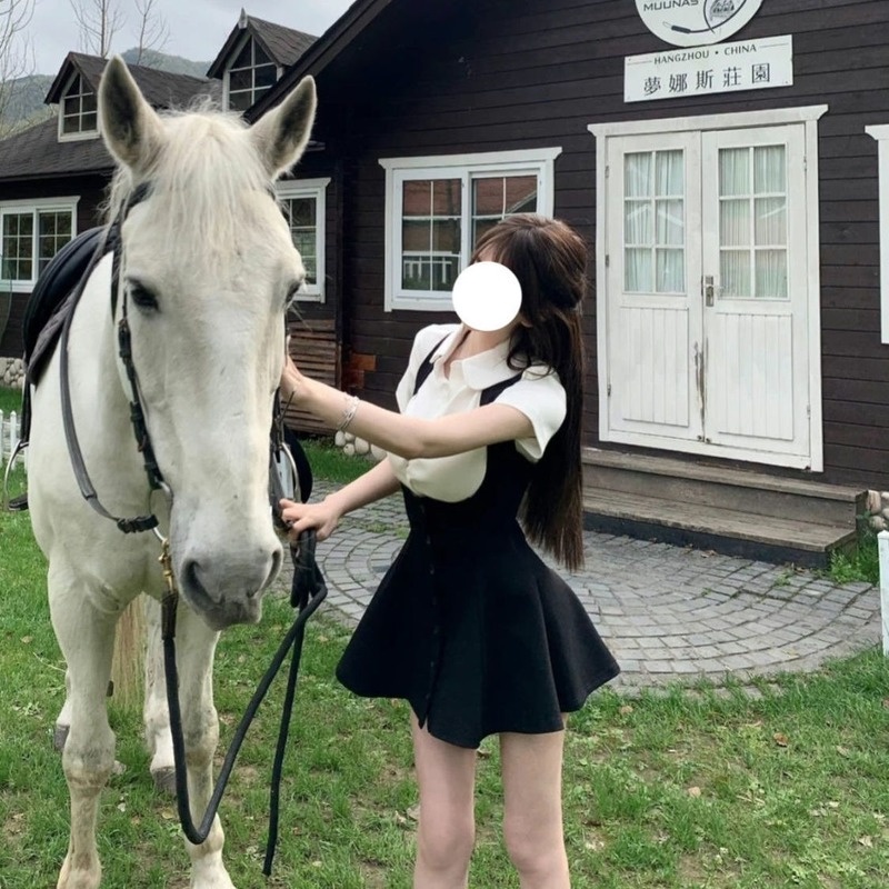 Set Áo Sơ Mi Polo Ngắn Tay Và Đầm Yếm Nhỏ Thời Trang Mùa Hè 2022 Mới Cho Nữ