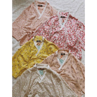 Áo Hanbok hoa trơn vintage
