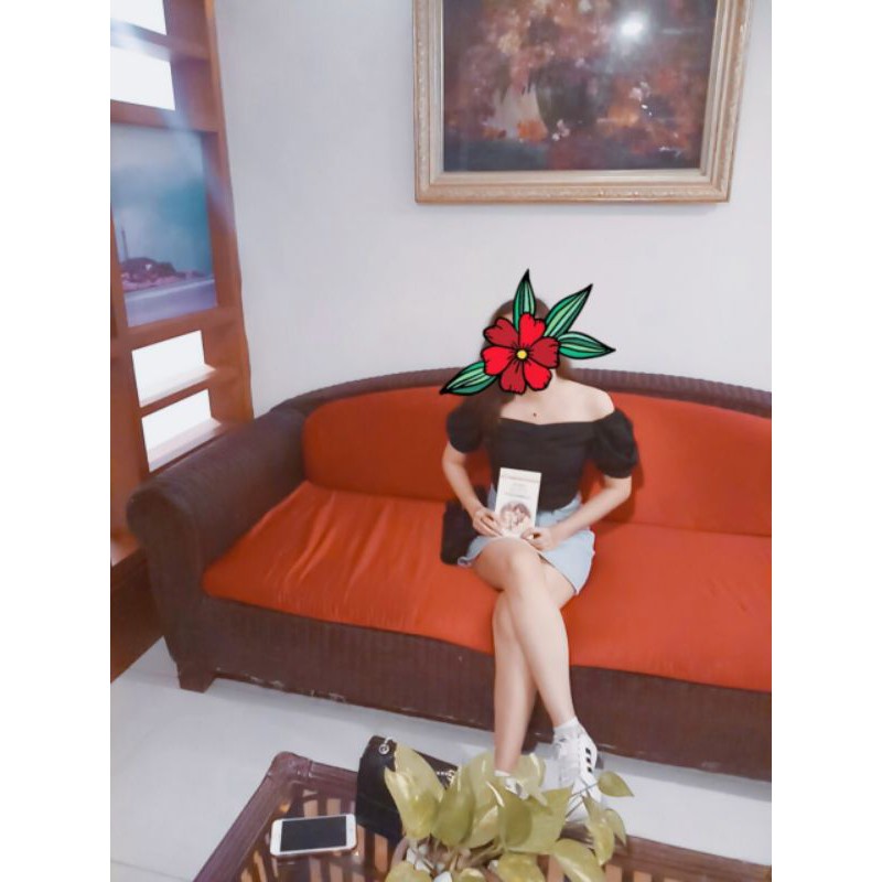 Thanh lý áo crop top đen đan dây xinh xắn
