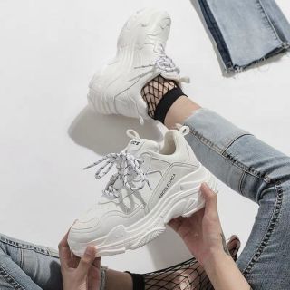 GIẦY SNEAKER NỮ ABC CHẤT ĐẸP (CHÚ Ý SIZE Ở DƯỚI ĐẾ )