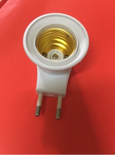 Đui xoáy E27 cho bóng đèn