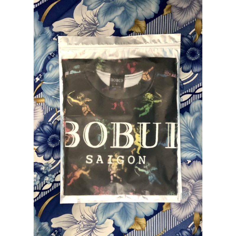 BOBUI ANGELS MULTICOLOR TEE/ BLACK