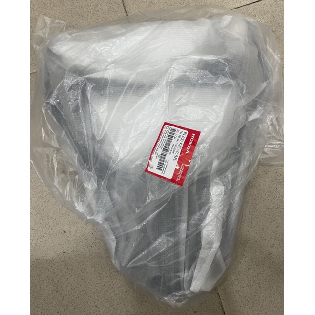 Tay dắt sau tay sách vision 2021-2022-2023 màu đen mờ honda