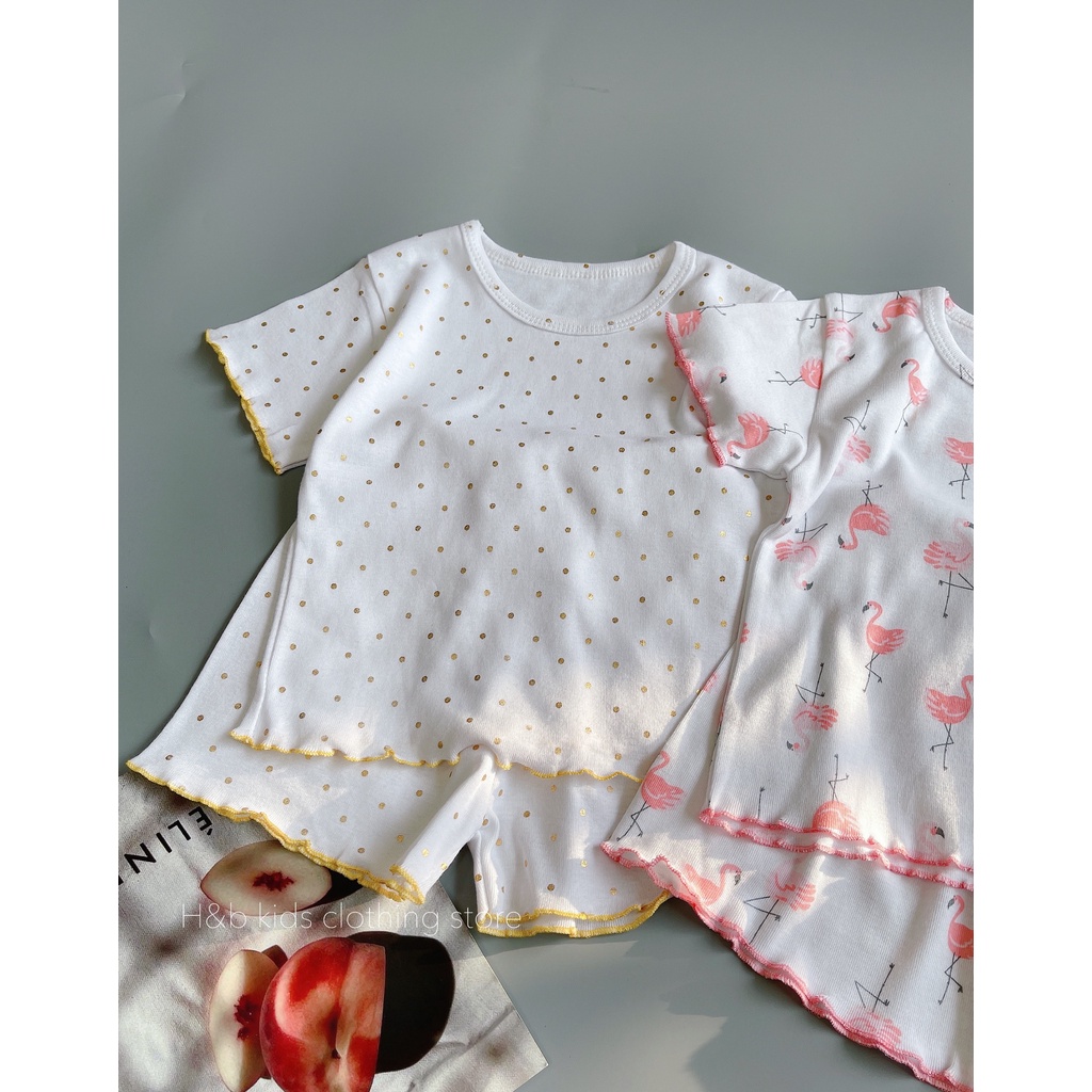 Bộ cotton hàn nền trắng bé gái