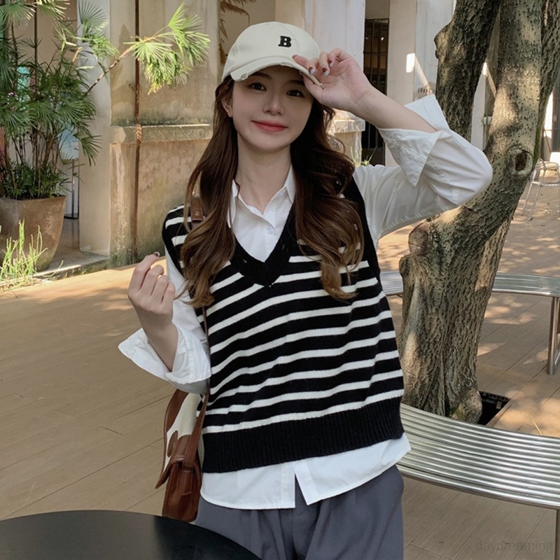 Áo Tank Top Sát Nách Hoạ Tiết Kẻ Sọc Phong Cách Retro