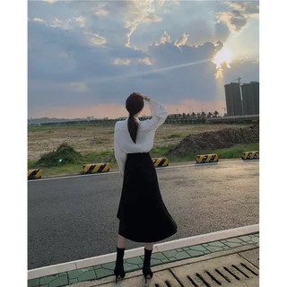 Chân váy cạp cao cutout thời trang