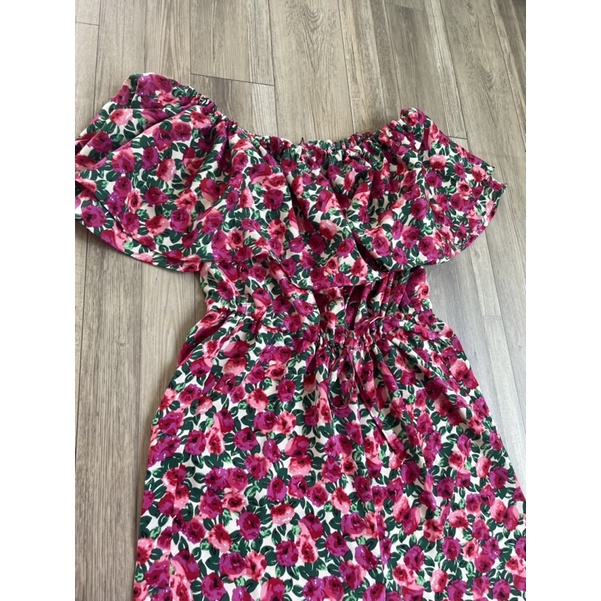 Jump đi biển bẹt vai