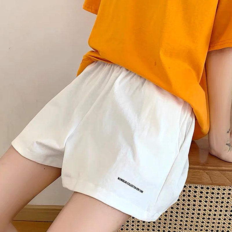 Quần short nữ K99, quần đùi ống rộng thêu chữ chất liệu cao cấp dày dặn rộng rãi thoải mái cho người mặc.