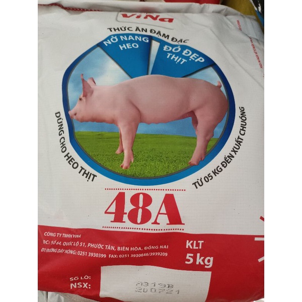 Thức ăn đậm đặc Vina 48A cung cấp chất dinh dưỡng cho heo từ 5kg đến xuất chuồng(có thể trộn thức ăn cho gà,vịt) túi 1kg