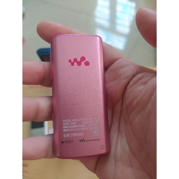 Máy nghe nhạc Sony walkman