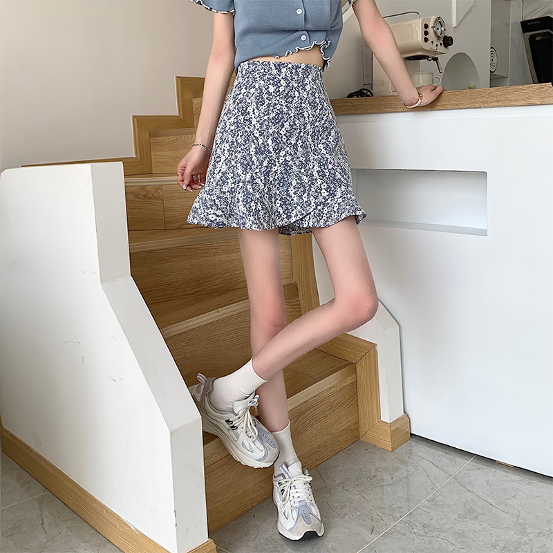 Chân Váy Ngắn Dáng Chữ A Lưng Cao Phối Ren Hoa Xinh Xắn Cho Nữ | BigBuy360 - bigbuy360.vn