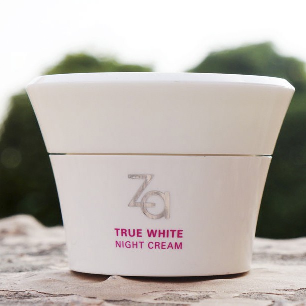 Kem dưỡng trắng da ban đêm Za true white night cream