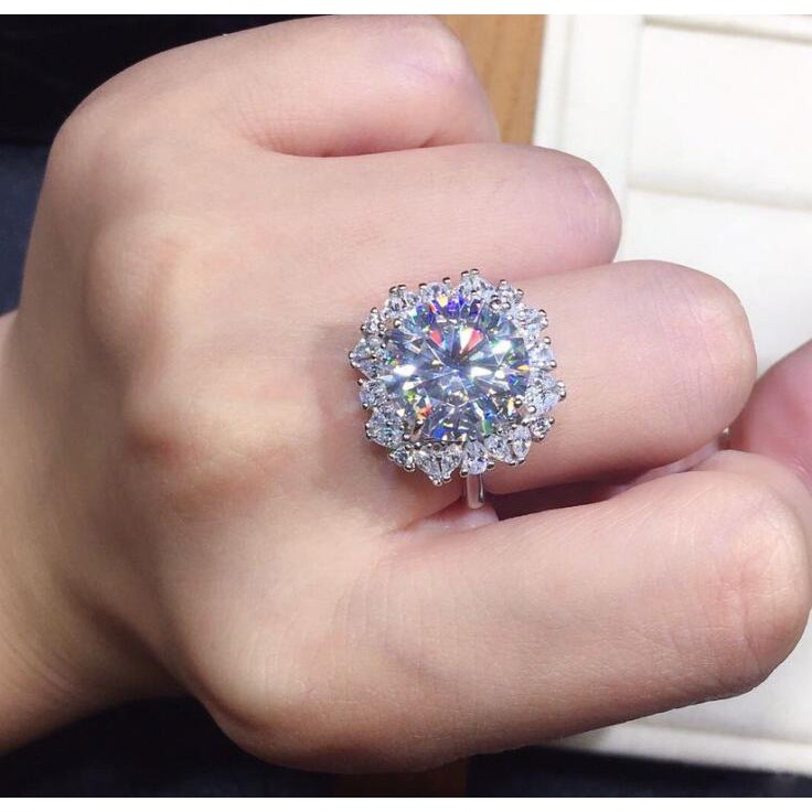 Nhẫn Moissanite 5 Carat PT950 Hình Trái Tim Đính Đá Kim Cương