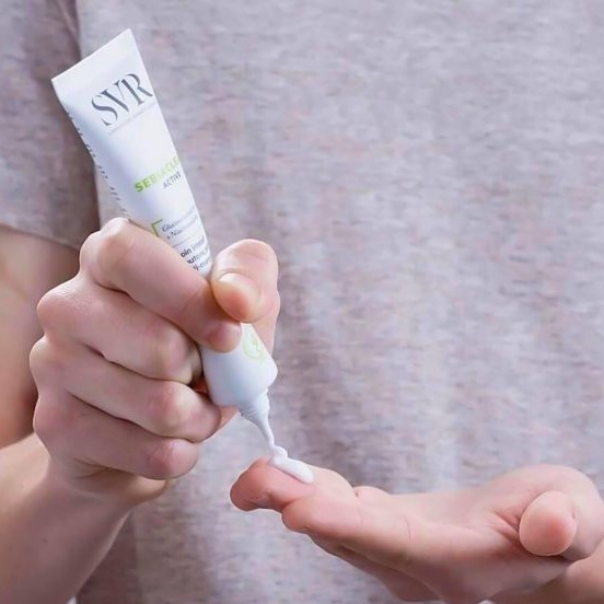 Kem kiềm dầu, giảm mụn SVR Sebiaclear Active 40ml