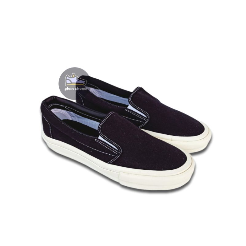 Giày Slip On BW OG Trơn Màu Đen/Trắng Xinh Xắn
