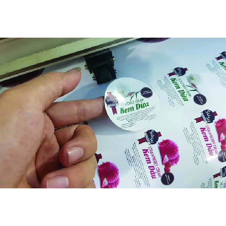 DECAL GIẤY COUCHE CUỘN 0.32*100m