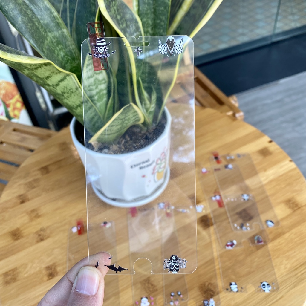 Kính cường lực in hình nhân vật hoạt hình dễ thương Iphone 7 plus / 8 plus / 6 plus / 6s plus / 5 5s  trong suốt