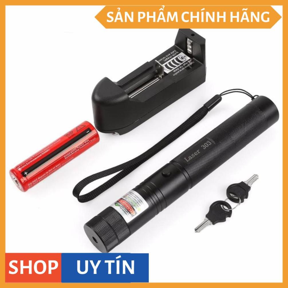 Đèn laser - bút laze lazer 303 tia xanh/đỏ cực sáng công suất lớn chiếu xa 3km Tặng kèm Pin sạc bao gồm bộ sạc(giá thấp)