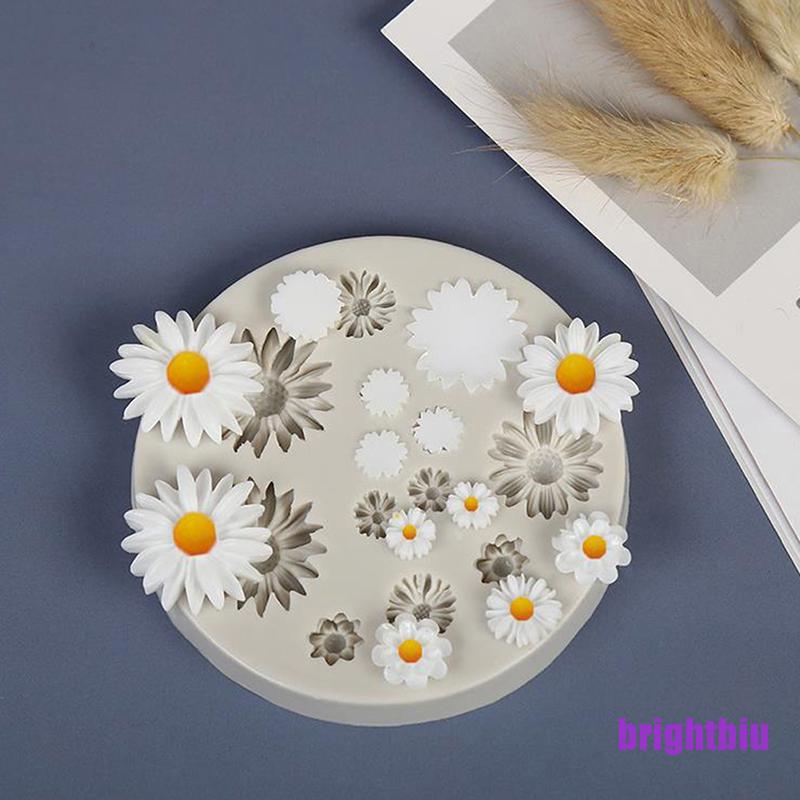 Khuôn Làm Bánh Chất Liệu Silicone Hình Hoa Cúc Dễ Thương