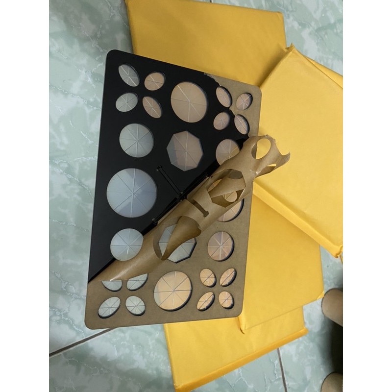 Có sẵn - giá phơi cọ trang điểm