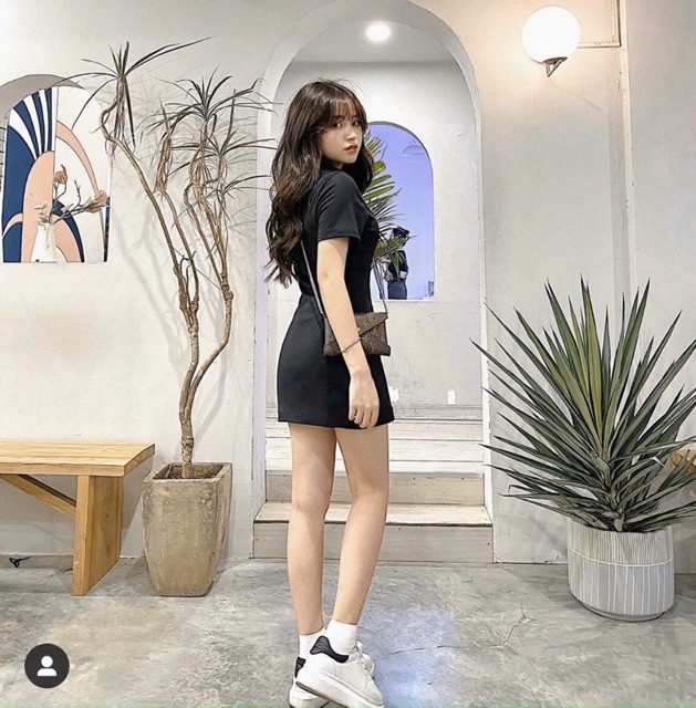 ĐẦM ĐEN POLO THÊU XANH | BigBuy360 - bigbuy360.vn